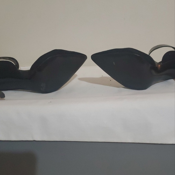 Ankle Cut heels - Picture 3 of 6